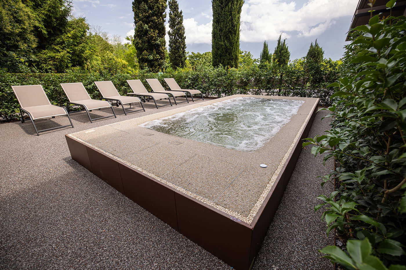 Il fianco color corten di ICONIA