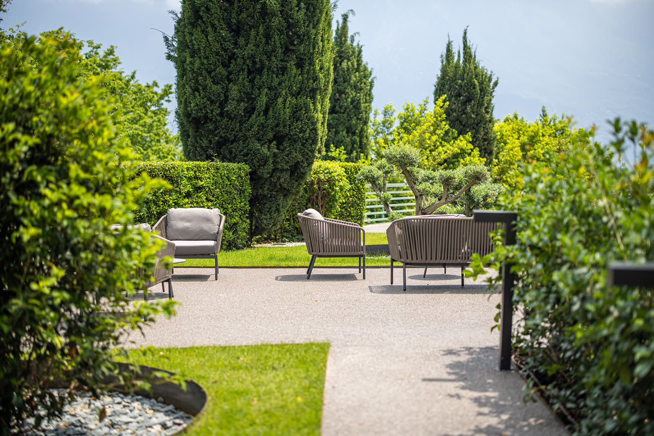 Salotto all'aperto nel giardino