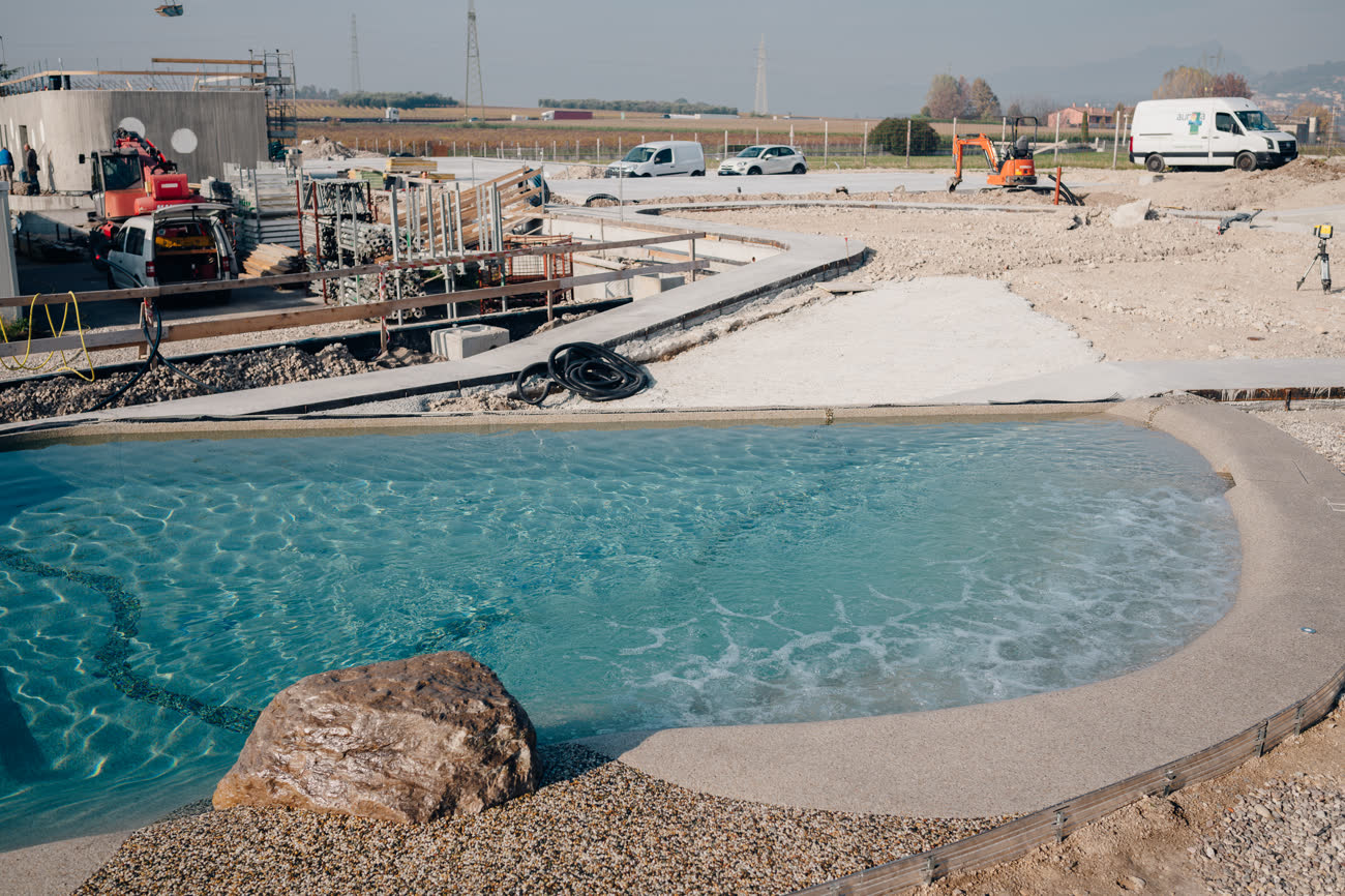 Il cantiere del parco con le vasche
